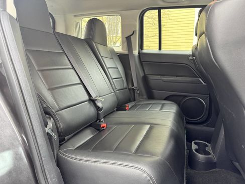Used 2016 Jeep Patriot High Altitude image 18