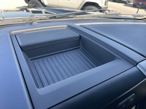 Used 2017 Ford F250 Lariat w/ Chrome Package image 53