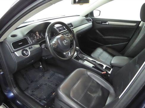 Used 2014 Volkswagen Passat 2.5 SE image 17