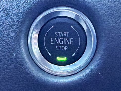 Used 2025 Cadillac Escalade Sport Platinum image 37