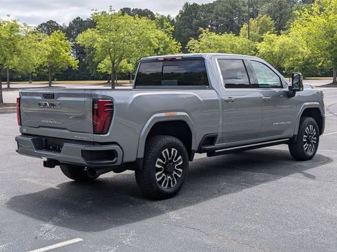 New 2026 GMC Sierra 2500 Denali Ultimate AWD/4WD image 3