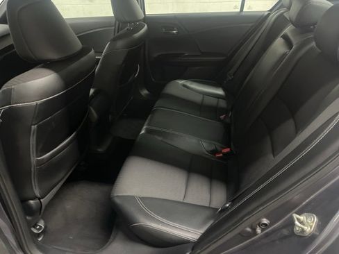 Used 2016 Honda Accord Sport image 13