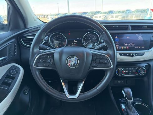 Used 2022 Buick Encore GX Essence w/ Sport Touring Package FWD image 11