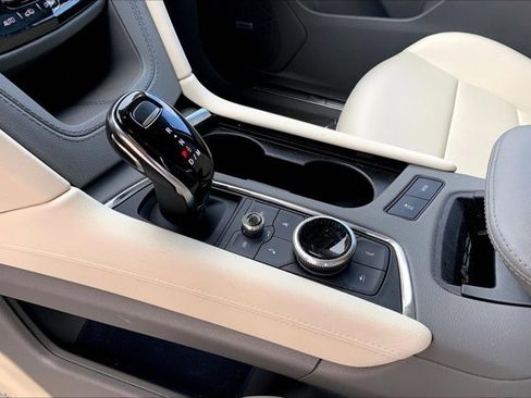 Used 2025 Cadillac XT5 Premium Luxury w/ LPO, Floor Liner Package image 17