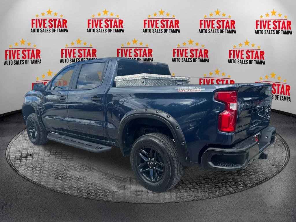 Used 2021 Chevrolet Silverado 1500 Custom Trail Boss w/ LPO, Dark Essentials Package AWD/4WD image 5