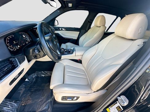 Used 2022 BMW X5 sDrive40i w/ Parking Assistance Package image 21