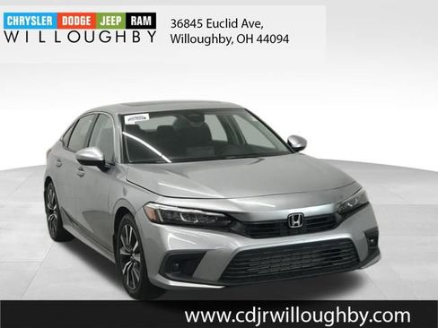 Used 2022 Honda Civic EX image 3