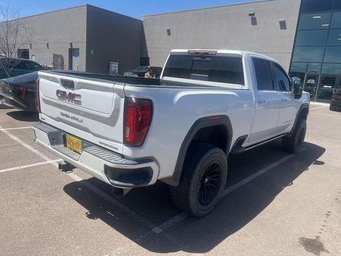 Used 2021 GMC Sierra 2500 Denali w/ Denali Ultimate Package AWD/4WD image 13