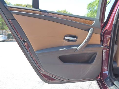 Used 2009 BMW 535i xDrive Sedan AWD/4WD image 17