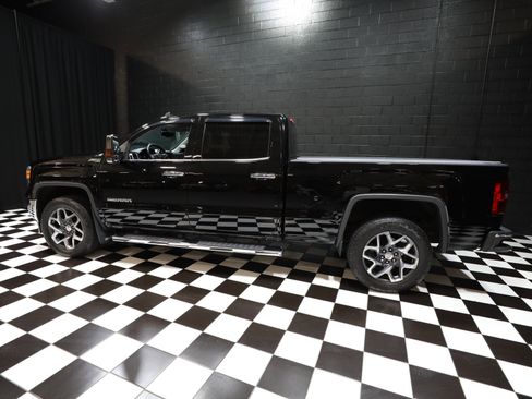 Used 2015 GMC Sierra 1500 SLT w/ SLT Crew Cab Value Package AWD/4WD image 28
