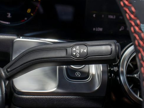 Used 2023 Mercedes-Benz GLB 250 GLB 250 image 26