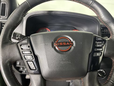Used 2024 Nissan Frontier PRO-4X w/ Technology Package AWD/4WD image 12