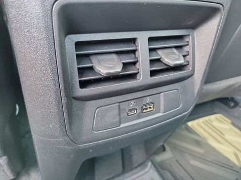 Used 2024 GMC Canyon AT4 w/ AT4 Premium Package AWD/4WD image 13