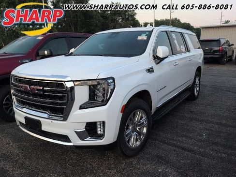 Used 2024 GMC Yukon XL SLT w/ SLT Luxury Package AWD/4WD image 1