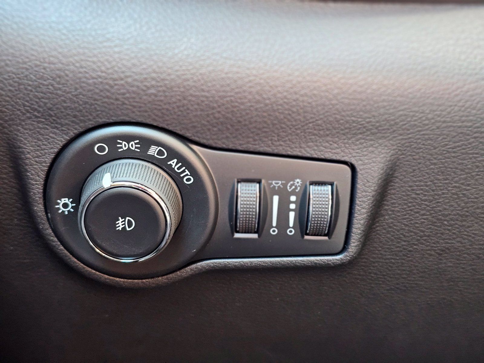 New 2026 Jeep Compass Trailhawk AWD/4WD image 20