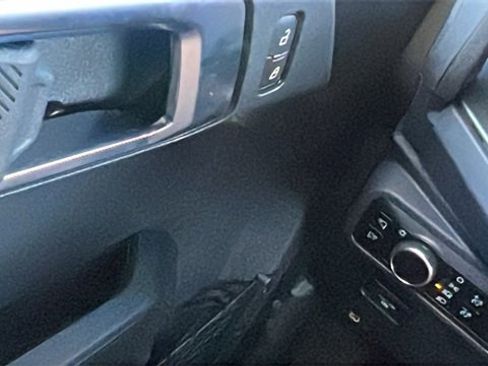 New 2025 Ford Bronco Badlands image 30