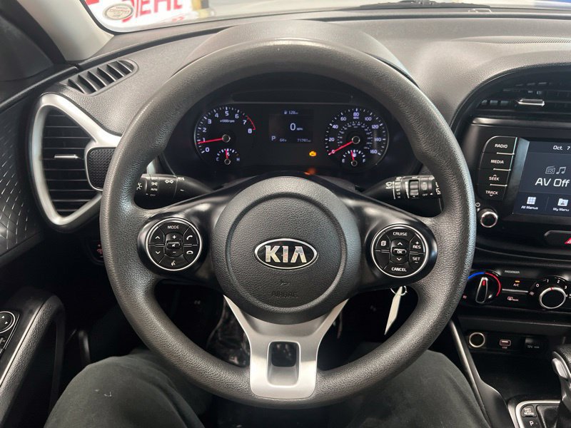 Used 2020 Kia Soul S FWD image 23