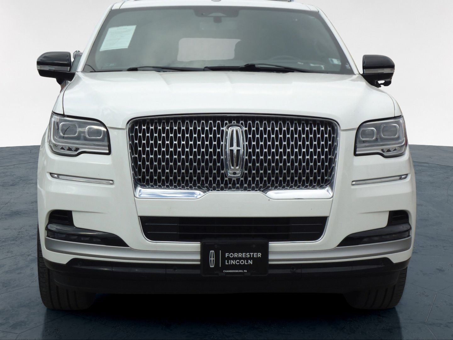 Used 2023 Lincoln Navigator Reserve AWD/4WD image 8