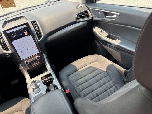 Used 2021 Ford Edge SEL w/ Convenience Package AWD/4WD image 16