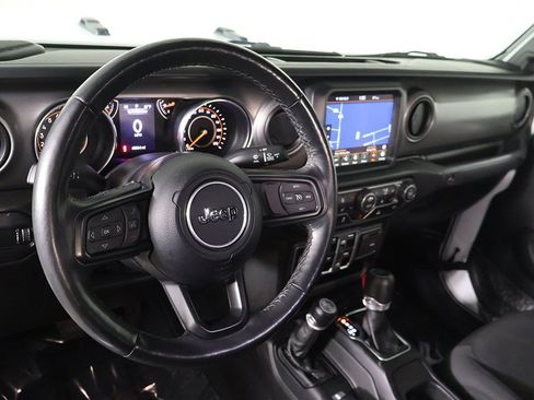 Used 2023 Jeep Gladiator Sport image 21