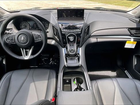 Used 2024 Acura RDX SH-AWD image 2