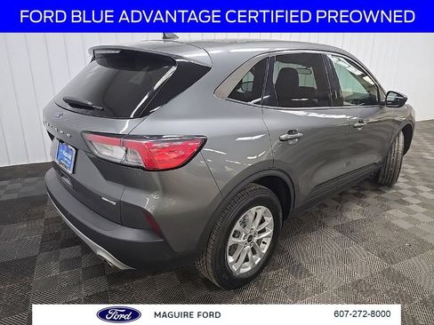 Certified 2022 Ford Escape SE w/ Cold Weather Package AWD/4WD image 13