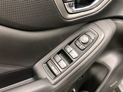 Used 2020 Subaru Forester Limited AWD/4WD image 13