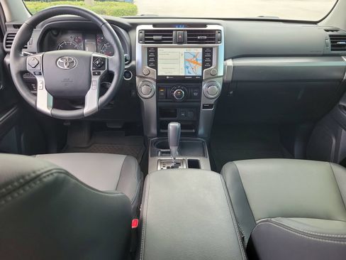 Used 2023 Toyota 4Runner SR5 Premium w/ Moonroof Package RWD image 11