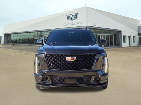 Certified 2025 Cadillac Escalade V w/ LPO, ONYX Package AWD/4WD image 2