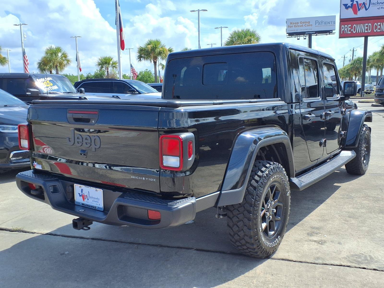 Used 2025 Jeep Gladiator Sport AWD/4WD image 5