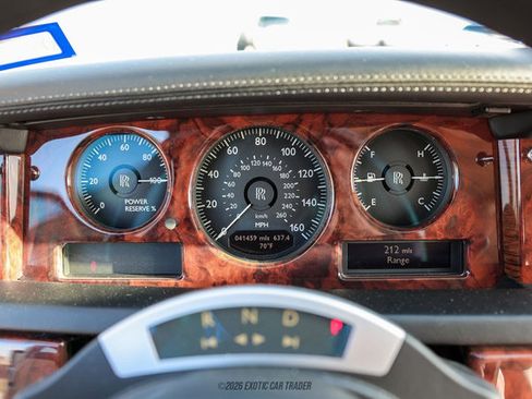 Used 2012 Rolls-Royce Phantom Sedan image 19