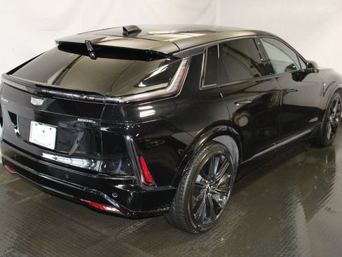 Certified 2024 Cadillac Lyriq Sport image 4