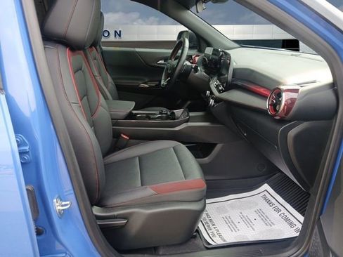Used 2025 Chevrolet Equinox RS FWD image 15