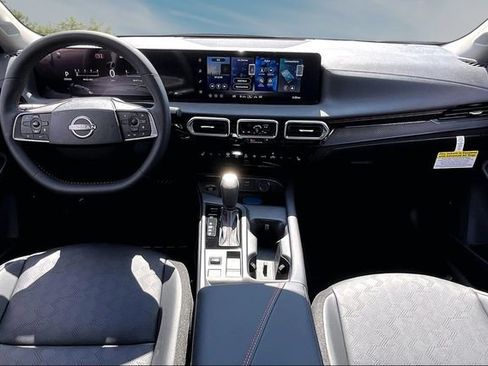 New 2027 Nissan Sentra SR w/ SR Premium Package FWD image 5