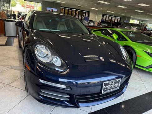 Used 2016 Porsche Panamera 4 Edition w/ Premium Package Plus AWD/4WD image 28
