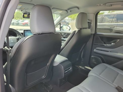 Certified 2022 Lincoln Corsair FWD image 9