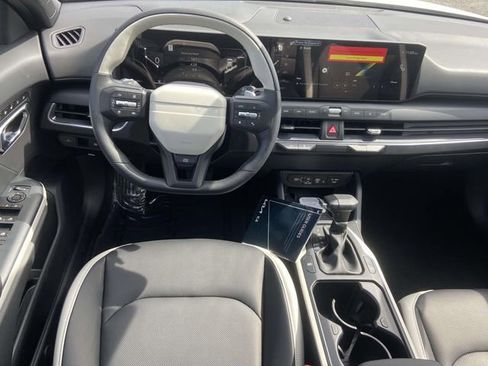 New 2026 Kia K4 EX FWD image 9