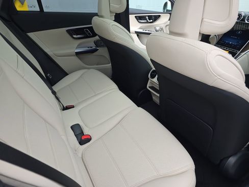 Certified 2025 Mercedes-Benz GLC 300 4MATIC image 13