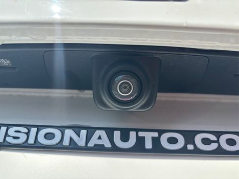 Used 2020 Chevrolet Blazer LT AWD/4WD image 16