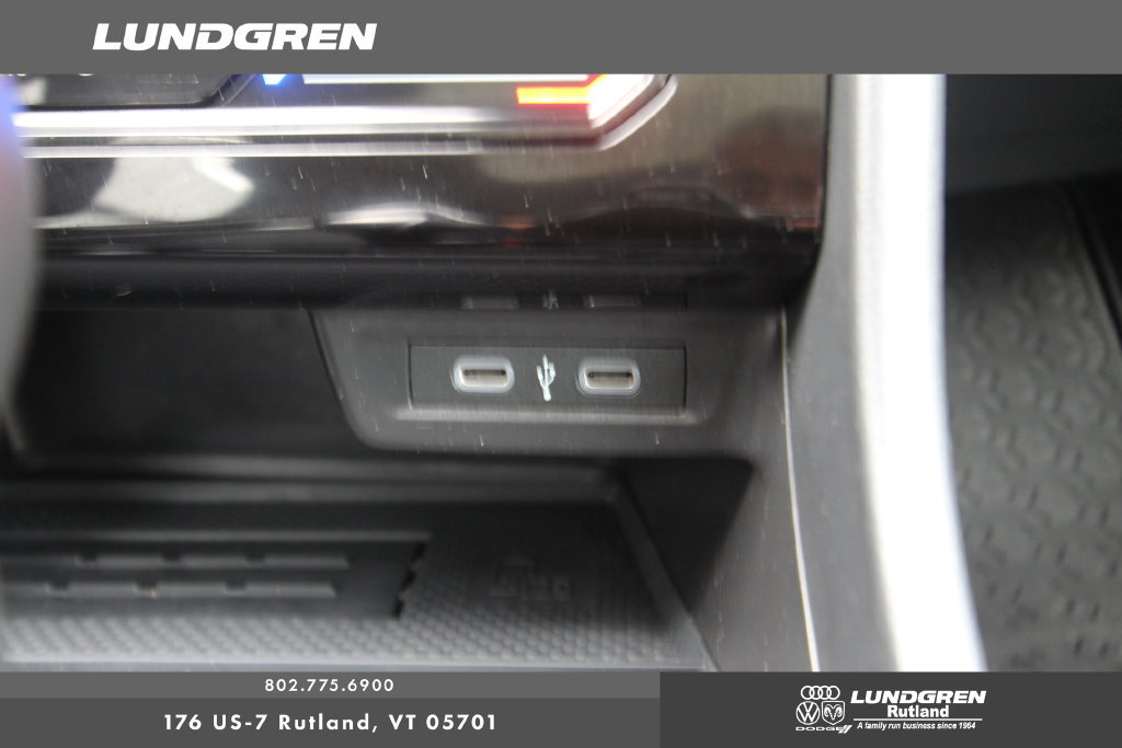 Used 2025 Volkswagen Jetta SE FWD image 15