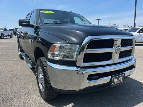 Used 2018 RAM 2500 Tradesman w/ Chrome Appearance Group AWD/4WD image 3