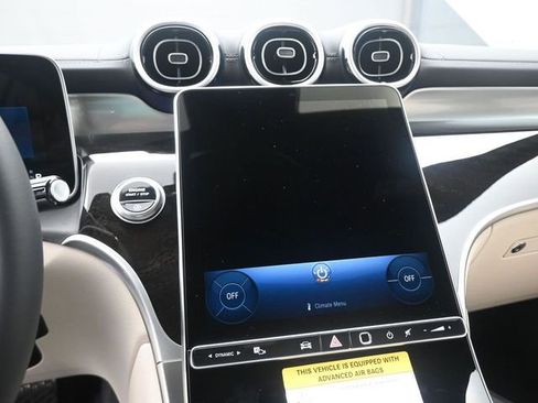 New 2025 Mercedes-Benz GLC 300 image 4