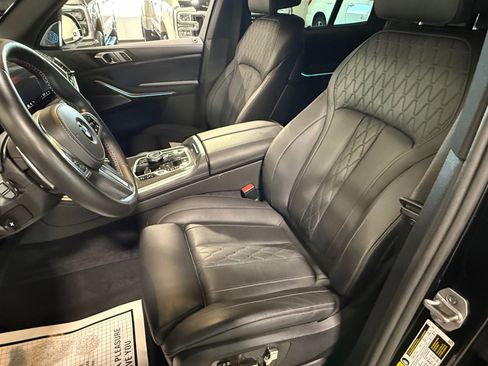 Used 2024 BMW X5 M60i image 11