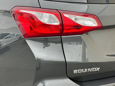 Certified 2020 Chevrolet Equinox LS AWD/4WD image 37