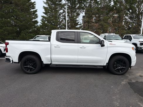 Used 2025 Chevrolet Silverado 1500 RST AWD/4WD image 10