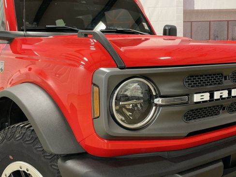 Used 2023 Ford Bronco Big Bend w/ Sasquatch Package AWD/4WD image 10