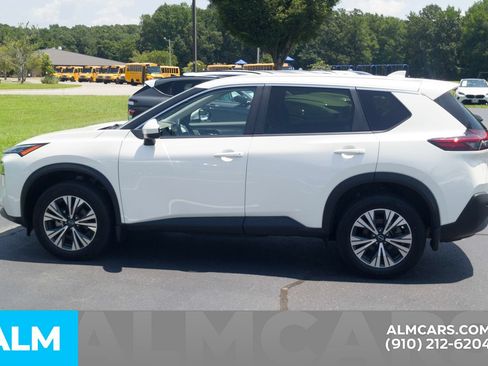 Used 2023 Nissan Rogue SV AWD/4WD image 10