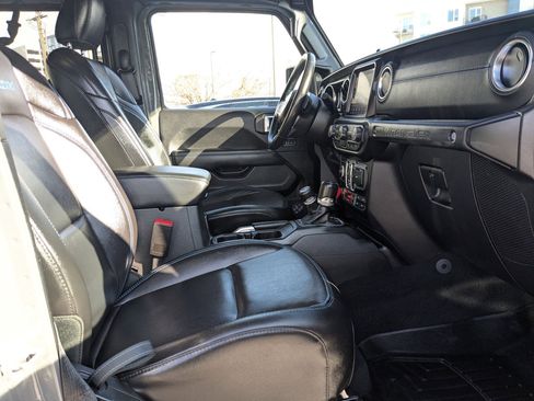 Used 2021 Jeep Wrangler Unlimited Rubicon 4xe w/ Dual Top Group image 30