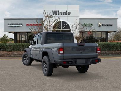 New 2026 Jeep Gladiator Sport