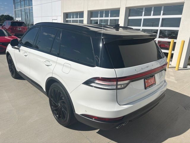 Used 2023 Lincoln Aviator Reserve w/ Equipment Group 201A RWD image 5
